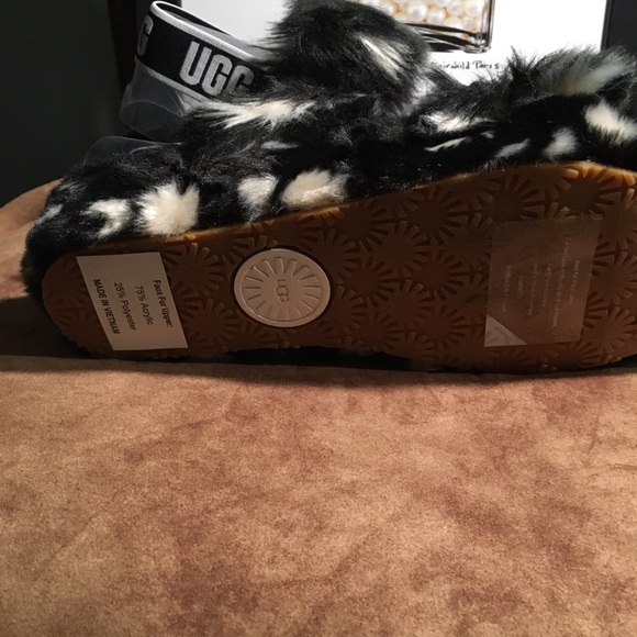 UGG NIB AUTHENTIC OH YEAH SPOTS BLACK & WHITE SLIPPERS - Picture 9 of 16
